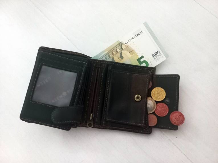 Portemonnaie mit Geld